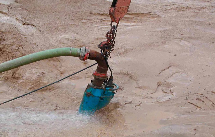 Откачка и вывоз песка и ила