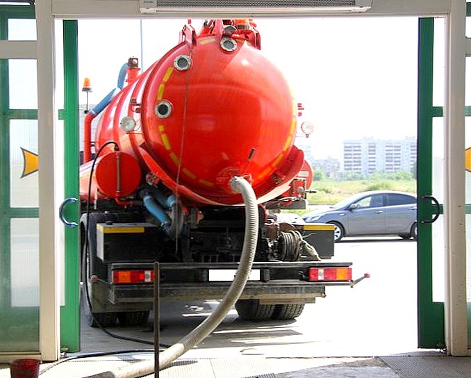 Откачка и очистка автомоек